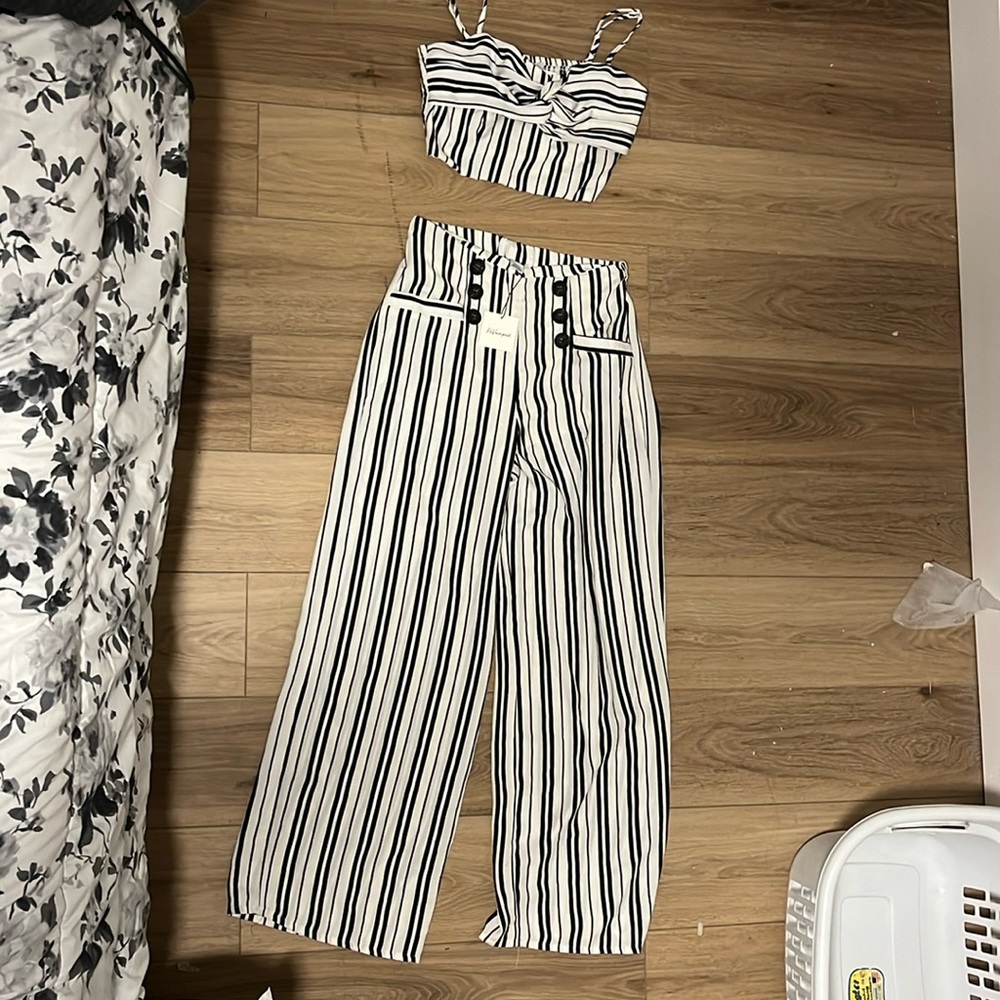 i got this and have never worn it both pieces still have tags